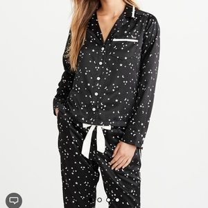 Abercrombie And Fitch Sleep Set.